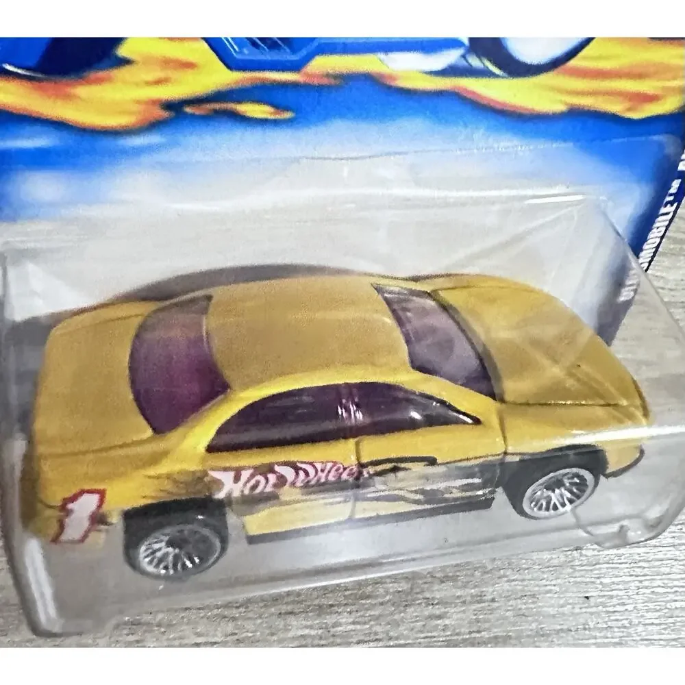 HOT WHEELS OLDSMOBILE OLDS AURORA Collector #230 Hotwheels H80